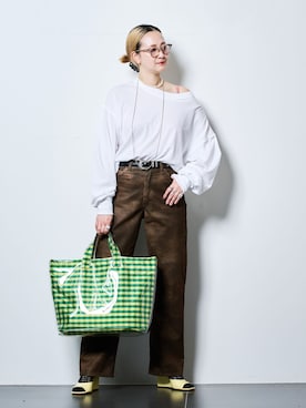 「Mollini（モリーニ）のアイテム」を使った、SAKURAKOさん（レディース・165cm）の春コーディネート