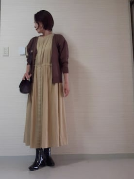 「URBAN RESEARCH ROSSO（アーバンリサーチロッソ）のウエストマークフレンチスリーブワンピース（ワンピース、イエロー系）」を使った、tomonsさん（レディース）の秋コーディネート