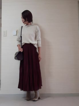 「SHIPS（シップス）のコットンシルクバックボタンニット（ニット/セーター、ベージュ系）」を使った、tomonsさん（レディース）の秋コーディネート