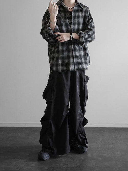 「KUUUPY(クーピー)のDistressed Ombre Check Shirt - ダメージオンブレチェックシャツ(シャツ/ブラウス)」を使った、ぴたんさん(メンズ・173cm)の秋コーディネート