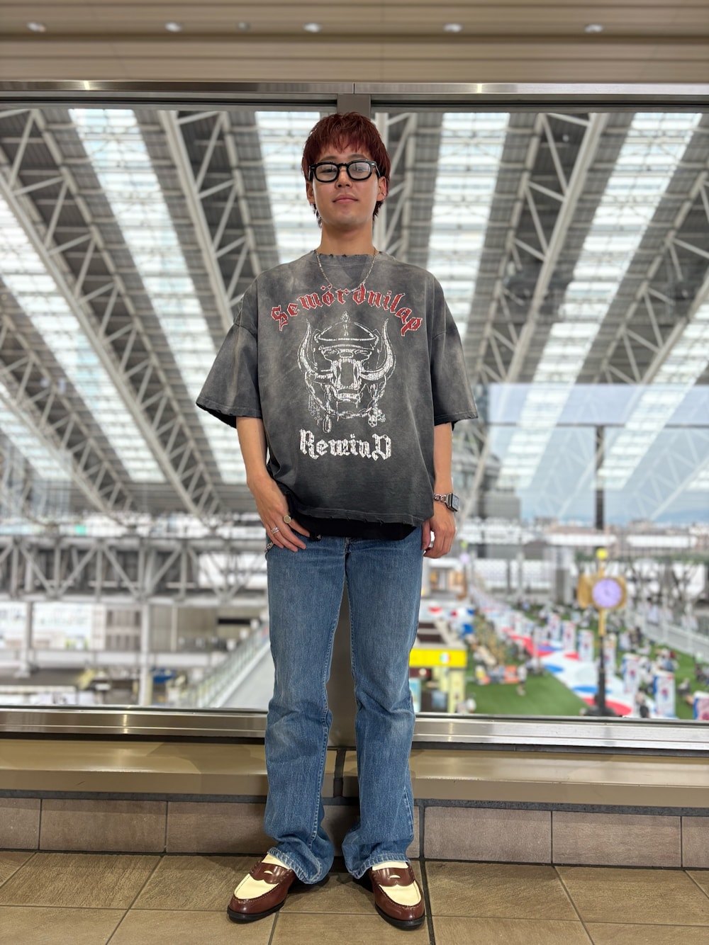 「LHP、lhp、lhplucuaosaka」｜「DANKE SCHONのDankeSchon/ダンケシェーン/PIGMENT SPRAY S/S TEE MORTAL（Tシャツ/カットソー、ブラック系）」を使った、RIKIKYAさん（メンズ・168cm）の春コーディネートの1枚目の写真