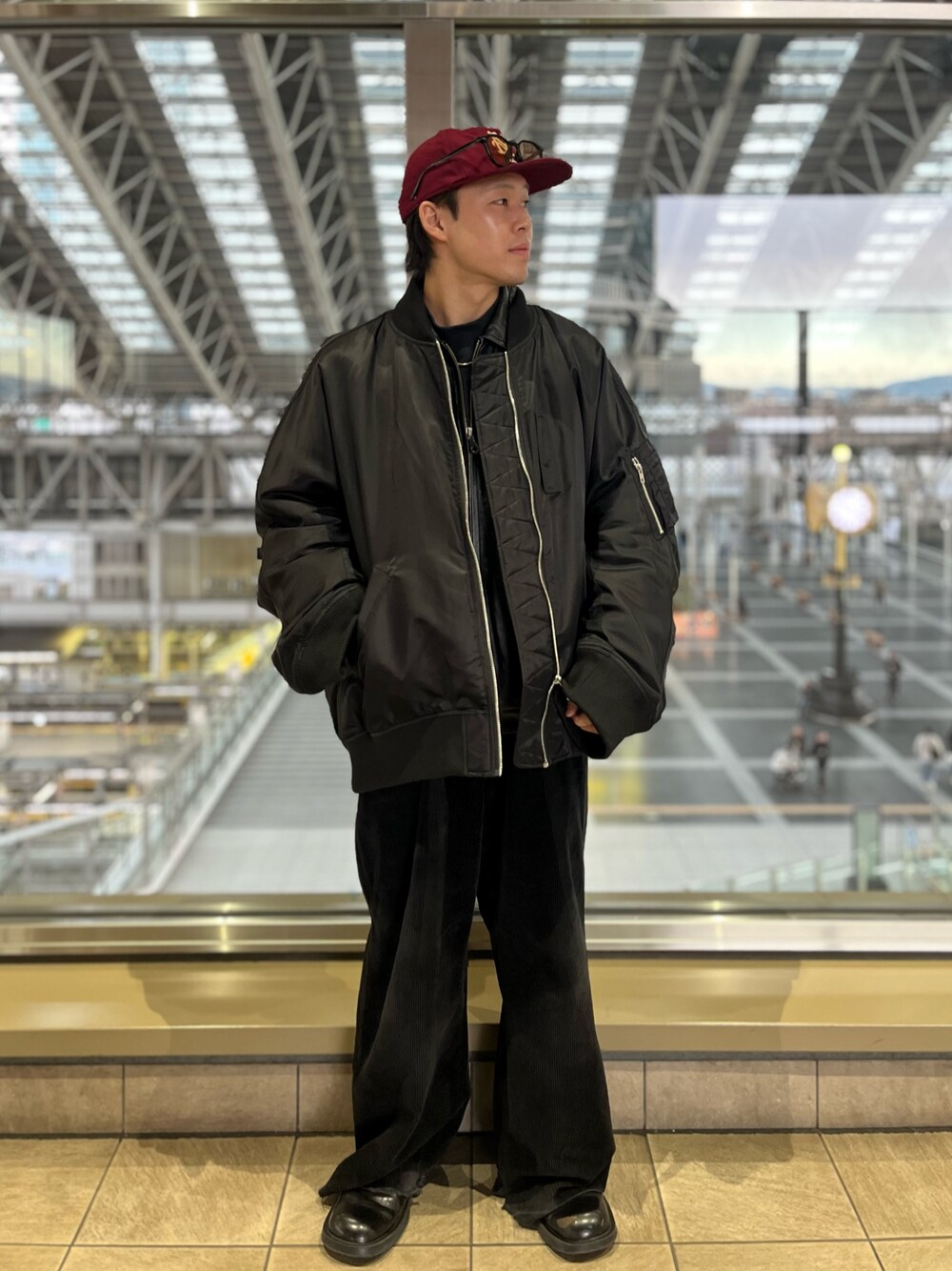 「lhp、LHP、lhplucuaosaka、LHP大阪」｜「WHITELANDのWHITELAND/ホワイトランド/BIG MA-1（MA-1、ブラック系）」を使った、RIKIKYAさん（メンズ・168cm）の冬コーディネートの1枚目の写真