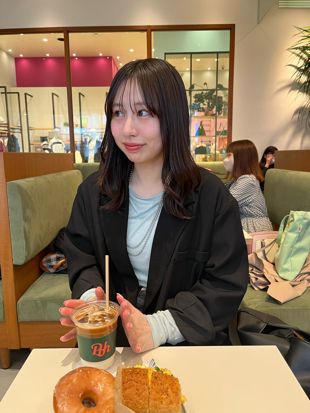 「春コーデ」｜「mlineの[mline]シアースラブロングTシャツ（Tシャツ/カットソー、ブルー系）」を使った、mokaさん（レディース・158cm）の春コーディネートの1枚目の写真