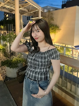 「mline（エムライン）の[mline]シャーリングフレンチブラウス（シャツ/ブラウス、ブラック系）」を使った、mokaさん（レディース・158cm）の夏コーディネート