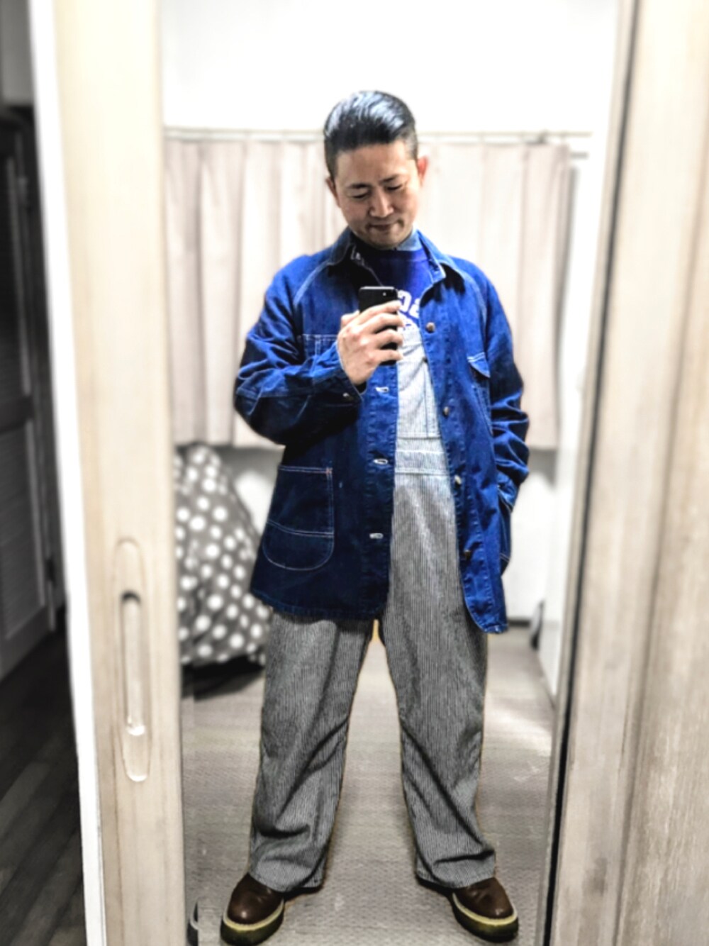 「片手スマホ自撮り研究会🤳✨、我が道をゆく隊、アメカジ、ヴィンテージ、カバーオール、オーバーオール、ストライプ、スウェット、好きな服を好きなように着る🐷💕、双極性障害、北千住マルイ、メルカリ★期間限定SALE★ただ今開催中🐷👍、肉体改造中🐷💦、とりあえず，今日もニヤニヤ😏」｜「🔸メルカリ出品中のワークジャケット✨の🔸ユーロVTG、USAストア、デザイナーetc（カバーオール、その他）」を使った、おたっし🐷さん（メンズ・174cm）の秋コーディネートの1枚目の写真