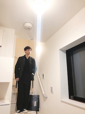 「レザー」｜「アイテム（スーツジャケット）」を使った、ミンミンさん（メンズ・172cm）の秋コーディネート
