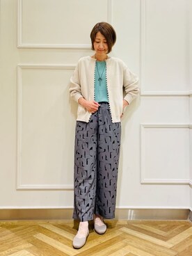 「SHOO・LA・RUE（シューラルー）の◆【高レビュー】洗えてサラサラ スクエアニットパンプス（パンプス、ベージュ系）」を使った、SOさん（レディース・164cm）の秋コーディネート