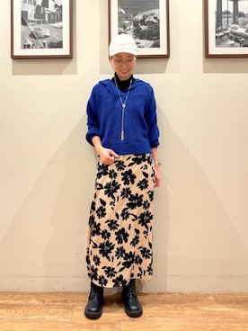 「アイテム（キャップ）」を使った、Ayumiさん（レディース・168cm）の秋コーディネート