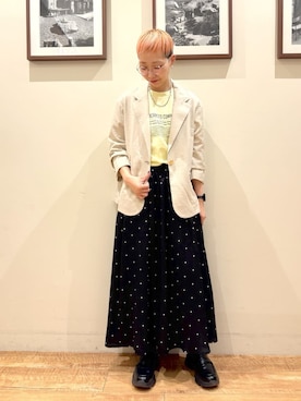 「SHOO・LA・RUE（シューラルー）の【S-LL/セットアップ可/イージーケア/UV】オンにもオフにも 軽やかシングルジャケット（テーラードジャケット、ベージュ系）」を使った、Ayumiさん（レディース・168cm）の春コーディネート