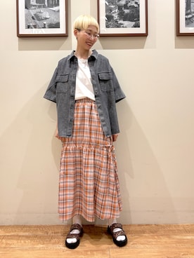 「アイテム（シューズ）」を使った、Ayumiさん（レディース・168cm）の夏コーディネート