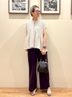 「SHOO・LA・RUE（シューラルー）のポコポコ素材 ペプラムプルオーバーアソート（Tシャツ/カットソー、グレー系）」を使った、Ayumiさん（レディース・168cm）の夏コーディネート