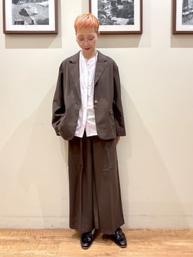 「SHOO・LA・RUE（シューラルー）の【S-LL/セットアップ可/イージーケア/UV】オンにもオフにも 軽やかシングルジャケット（テーラードジャケット、ブラウン系）」を使った、Ayumiさん（レディース・168cm）の春コーディネート