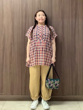 「Jocomomola（ホコモモラ）のアイテム（パンツ）」を使った、Jocomomolaさん（レディース・153cm）の夏コーディネート