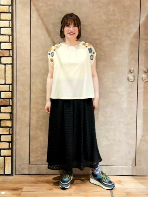 tシャツ Escala floral フラワー刺繍パフスリーブTシャツ レディース Escala floral フラワー刺繍パフスリーブTシャツ（Tシャツ