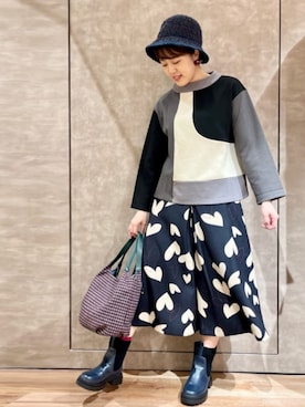 「Jocomomola（ホコモモラ）のアイテム（パンツ）」を使った、Jocomomolaさん（レディース・160cm）の秋コーディネート