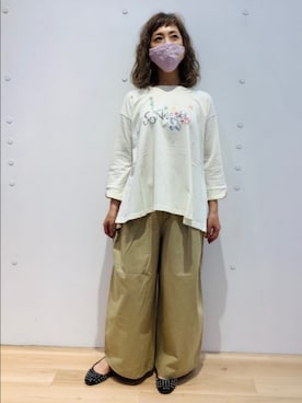 「Jocomomola（ホコモモラ）のアイテム（パンツ）」を使った、Jocomomolaさん（レディース・160cm）の秋コーディネート
