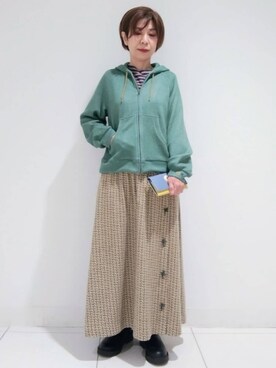 「Jocomomola（ホコモモラ）のアイテム（スカート）」を使った、Jocomomolaさん（レディース・160cm）の秋コーディネート