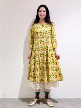 「Jocomomola（ホコモモラ）のアイテム（パンツ）」を使った、Jocomomolaさん（レディース・160cm）の春コーディネート