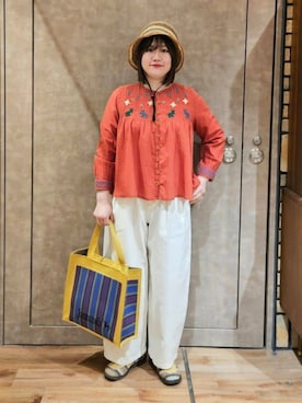 「刺繍ブラウス」｜Jocomomolaさん（レディース・158cm）の春コーディネート