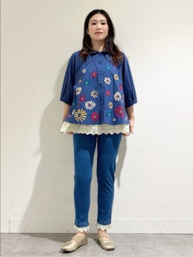 「Jocomomola（ホコモモラ）のアイテム（パンツ）」を使った、Jocomomolaさん（レディース・160cm）の春コーディネート