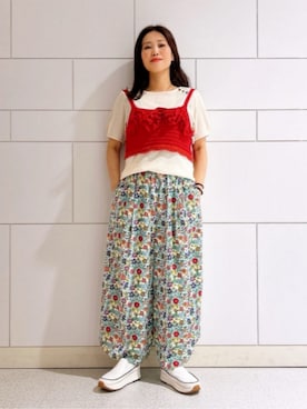 「Jocomomola（ホコモモラ）のアイテム（パンツ）」を使った、Jocomomolaさん（レディース・159cm）の夏コーディネート