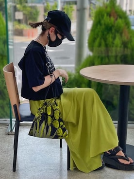 「LAKOLE（ラコレ）のアイテム（スカート）」を使った、𝓅𝑜𝒸𝑜さん（レディース・156cm）の夏コーディネート