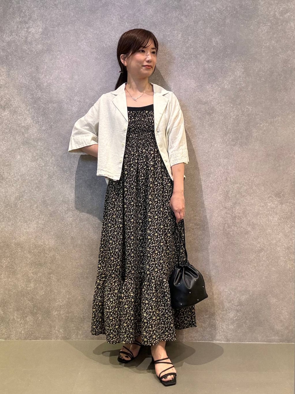 「低身長、高見え、ママコーデ、楽ちんコーデ、カジュアル、シワ軽減、キッズ服、LOWRYS FARM」｜「LOWRYS FARMのメタルバレッタ　265411（バレッタ/ヘアクリップ、シルバー系）」を使った、かわーたさん（レディース・155cm）の夏コーディネートの1枚目の写真
