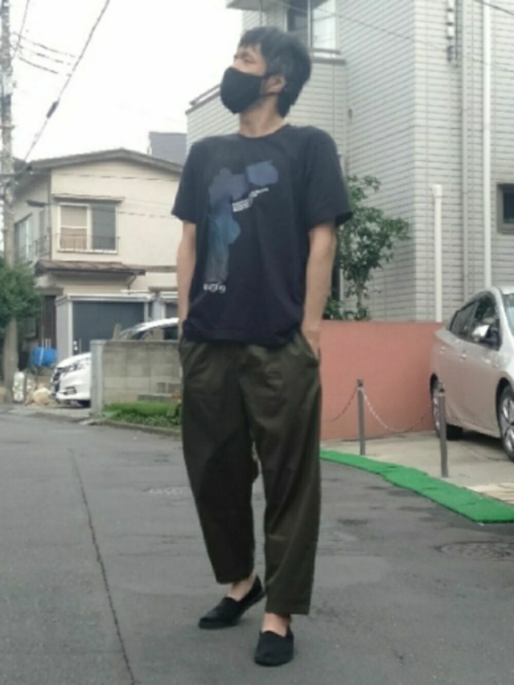 「ラフ、大人コーデ、MBマスクコード　シルバー、プリントTシャツ、バルーンアンクルパンツ、リング、エスパドリーユ、夏コーデ、いいね、save、フォローお願いします🤑、シンプル」｜「TONE SELECT GOODSの【vie】ステンレス甲丸リング/甲丸(vie箱付き)　金属アレルギーフリー（リング、ピンク系）」を使った、カフェ　さん（メンズ・188cm）の夏コーディネートの1枚目の写真