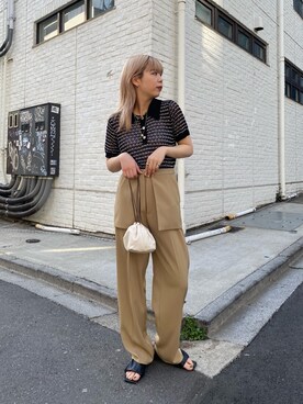 レイヤード風ポケットパンツを使った人気ファッションコーディネート 