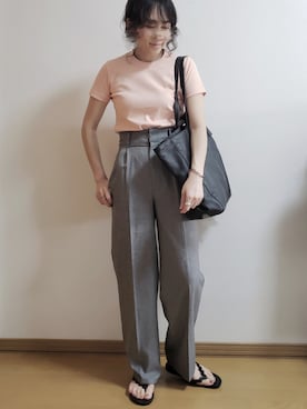 「feepur（フェピュール）のアイテム（スラックス）」を使った、ₛₑₜₜₛさん（レディース・161cm）の春コーディネート