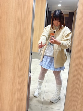 「ブルべ夏」｜「アイテム（スウェット）」を使った、マコさん（レディース・157cm）の冬コーディネート