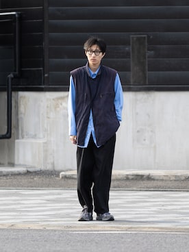 「stein（シュタイン）のアイテム（スラックス）」を使った、せりんさん（メンズ・174cm）の春コーディネート