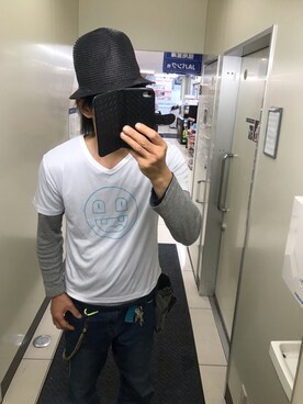 「Re:make（リメイク）のアイテム（トップス）」を使った、ともキングさん（メンズ・176cm）の春コーディネート