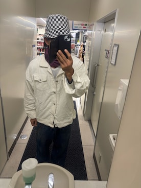 「アイテム（ジャケット/アウター）」を使った、ともキングさん（メンズ・176cm）の秋コーディネート