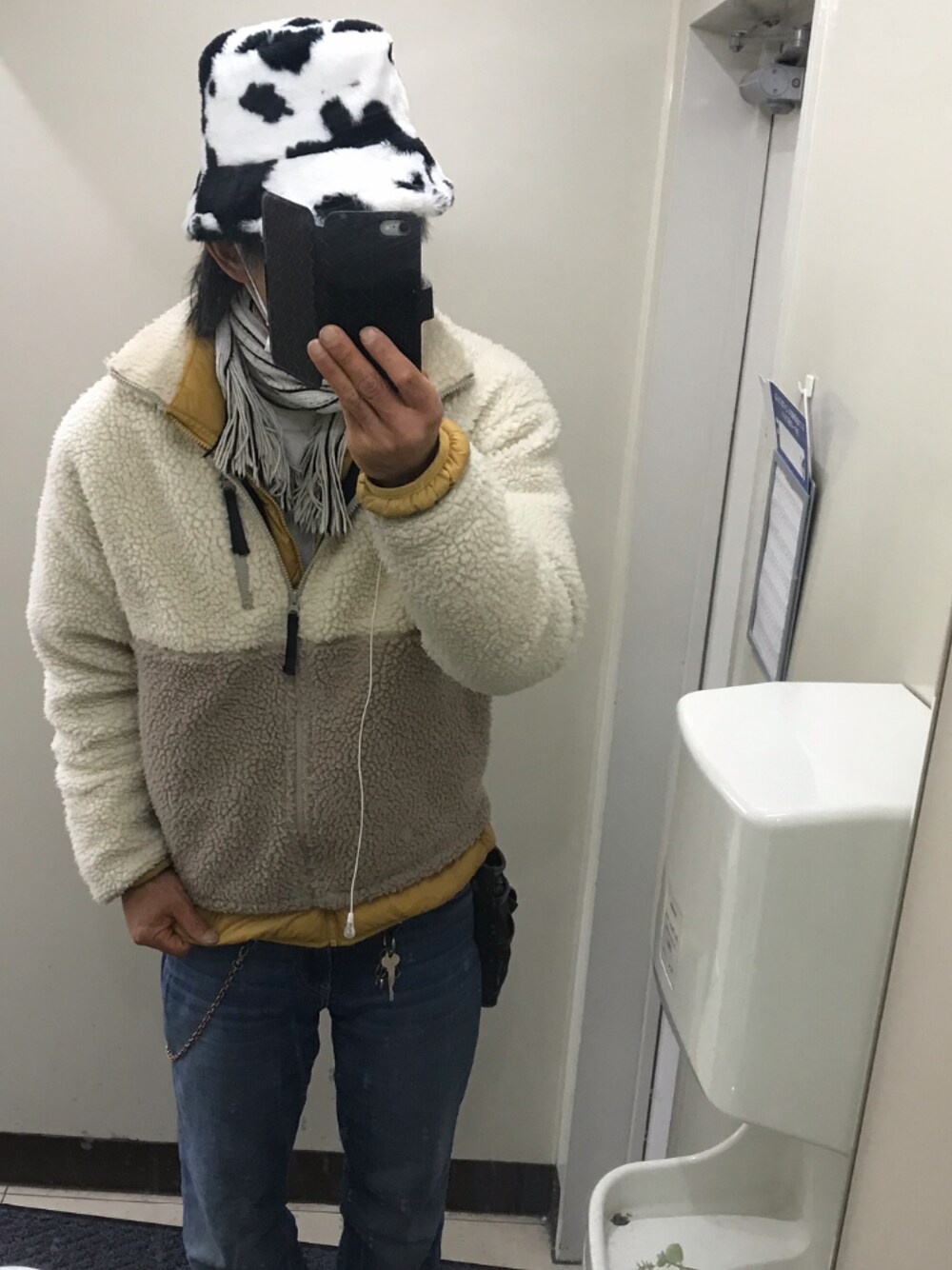 「冬アウター、メンズコーデ、アウターONアウター、WEGO、UNIQLO、H&M」｜「H&Mのアイテム（デニムパンツ、ブルー系）」を使った、ともキングさん（メンズ・176cm）の冬コーディネートの1枚目の写真