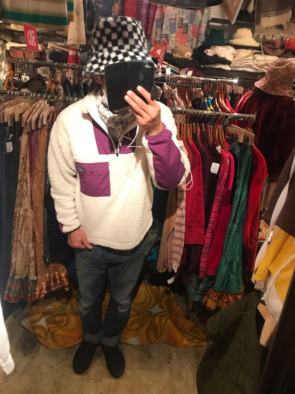 「ボアブルゾン、ボアジャケット、ハーフジップ、未来のWEARISTAプロジェクト、niko and ...、VANS、VANSのスニーカー、ZIP FIVE、zipfive」｜「ZIP FIVEのアイテム（デニムパンツ、ブルー系）」を使った、ともキングさん（メンズ・176cm）の秋コーディネートの1枚目の写真