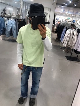 「DIESEL」｜「アイテム（サンダル）」を使った、ともキングさん（メンズ・176cm）の春コーディネート