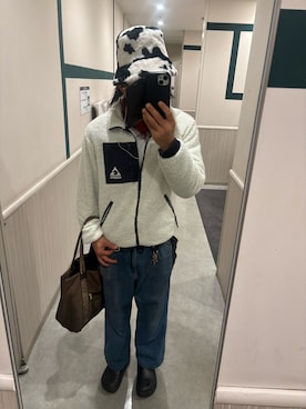 「アイテム（スリッポン）」を使った、ともキングさん（メンズ・176cm）の冬コーディネート