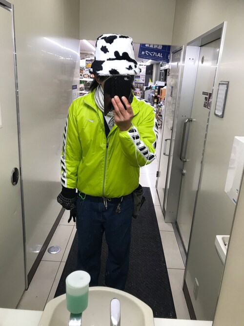 ともキングさんのコーディネート