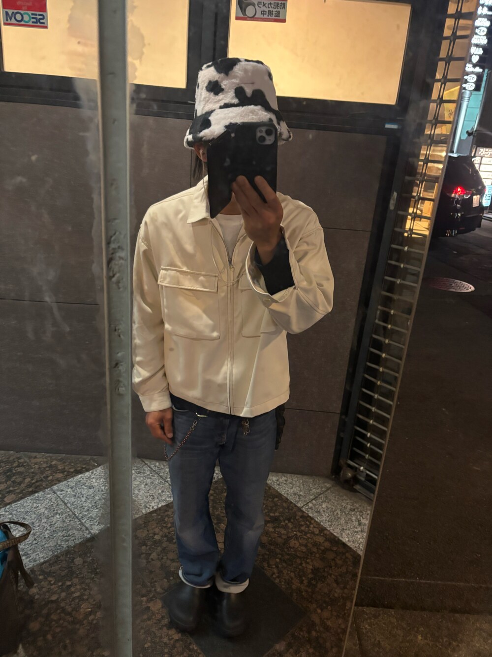 「昨日のコーデ、春、きれいめカジュアル、シンプルコーデ、CPOジャケット、RAGEBLUE、H&M」｜「RAGEBLUEのブルゾン（ブルゾン、ベージュ系）」を使った、ともキングさん（メンズ・176cm）の春コーディネートの1枚目の写真