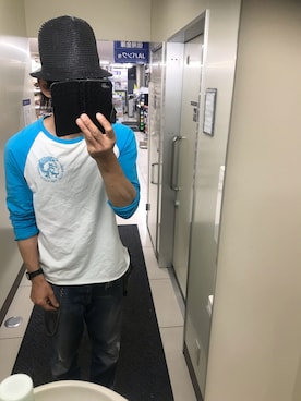 「DIESEL」｜「アイテム（帽子）」を使った、ともキングさん（メンズ・176cm）の夏コーディネート