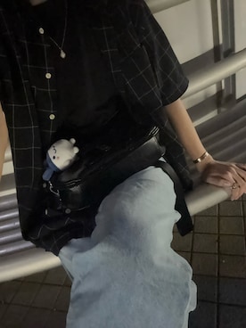 「アイテム（バングル/リストバンド）」を使った、れんかさん（メンズ・181cm）の秋コーディネート