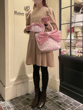 「Maison de FLEUR（メゾンドフルール）のアイテム（財布/小物）」を使った、メゾンドフルールstaffさん（レディース・154cm）の冬コーディネート