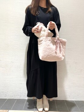 「Maison de FLEUR（メゾンドフルール）のアイテム（財布/小物）」を使った、メゾンドフルールstaffさん（レディース・154cm）の秋コーディネート