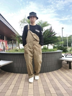 「AVIREX（アヴィレックス）のアイテム（オールインワン・サロペット）」を使った、とっくんさん（メンズ・170cm）の秋コーディネート