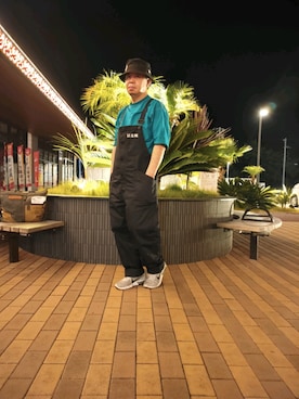 「AVIREX（アヴィレックス）のアイテム（オールインワン・サロペット）」を使った、とっくんさん（メンズ・170cm）の秋コーディネート