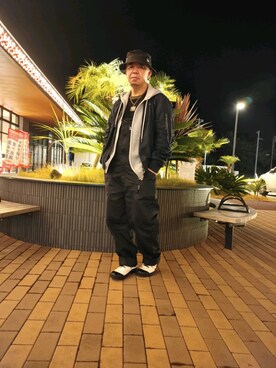 「AVIREX（アヴィレックス）のアイテム（オールインワン・サロペット）」を使った、とっくんさん（メンズ・170cm）の冬コーディネート