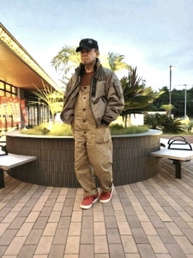「AVIREX（アヴィレックス）のアイテム（オールインワン・サロペット）」を使った、とっくんさん（メンズ・170cm）の秋コーディネート
