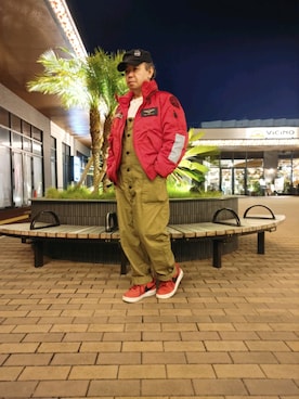 「AVIREX（アヴィレックス）のアイテム（オールインワン・サロペット）」を使った、とっくんさん（メンズ・170cm）の秋コーディネート