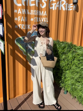「アイボリー」｜「アイテム（サロペット/オーバーオール）」を使った、yuukaさん（レディース・159cm）の夏コーディネート